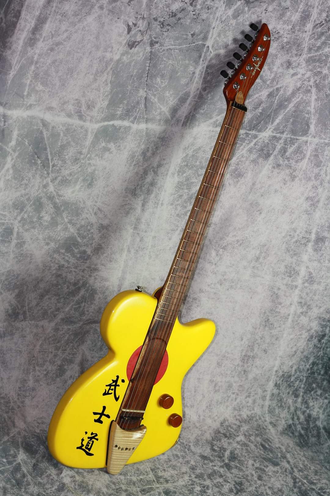 F guitar "AKATSUKI"