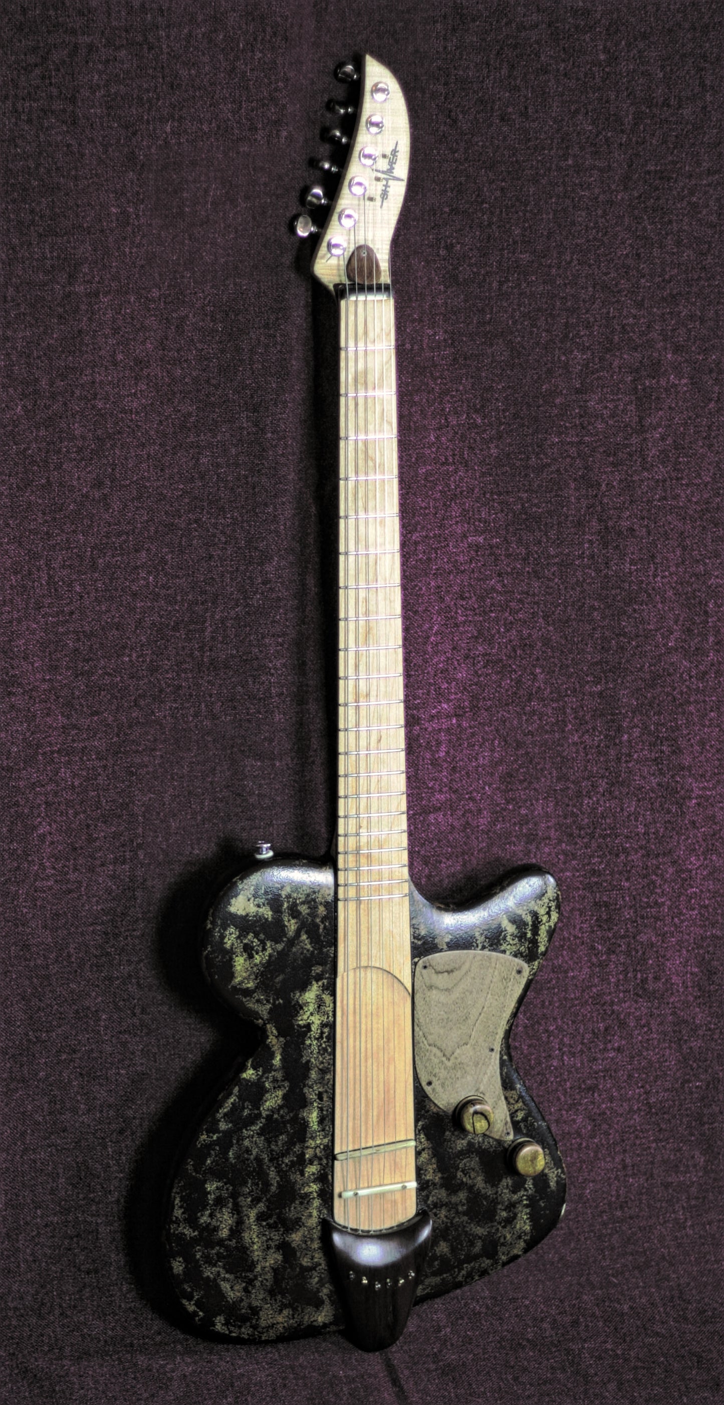 F guitar "Melange"